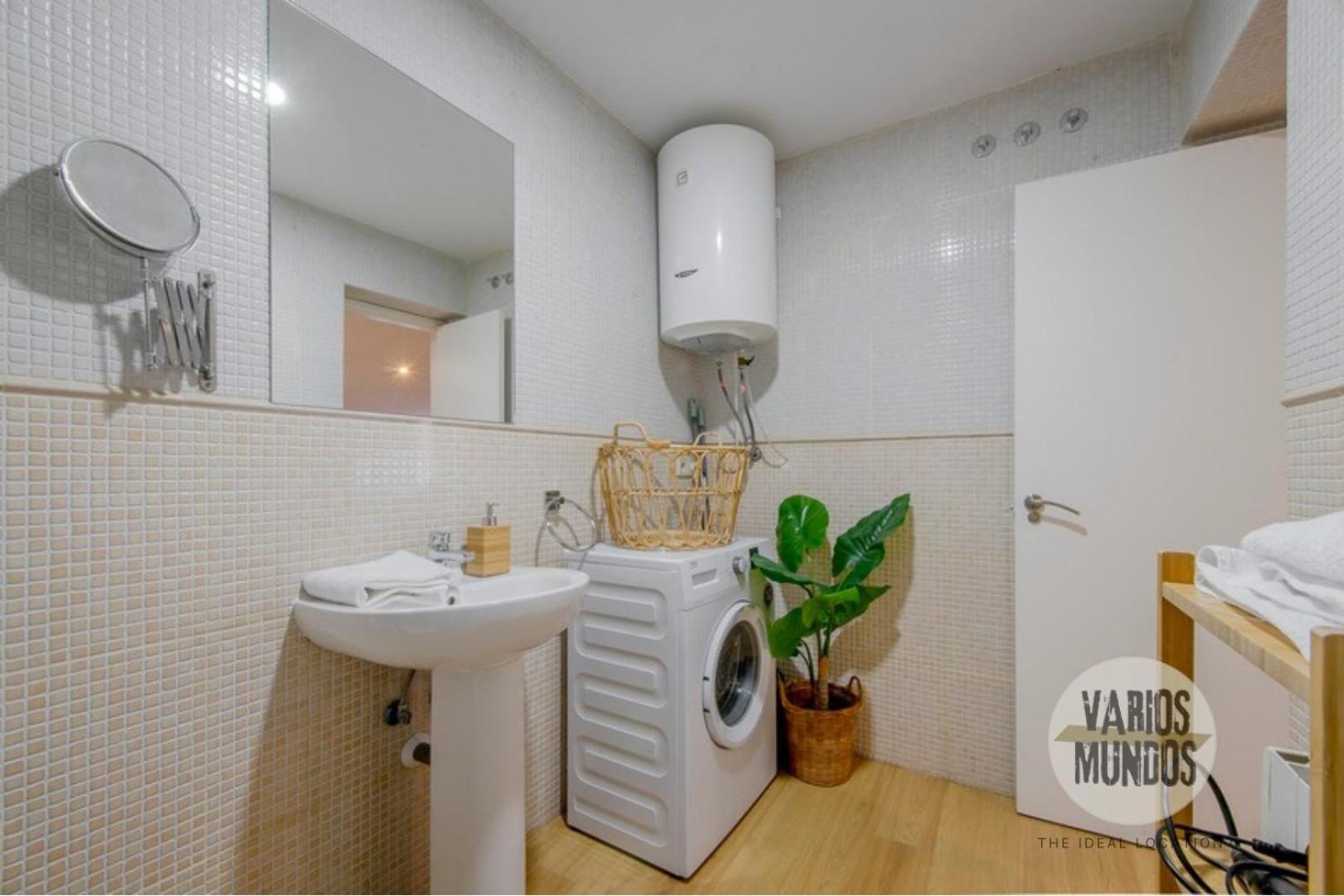 Apartamento Oasis 3 En Sol, Descubre Concepcion Jeronima Madri